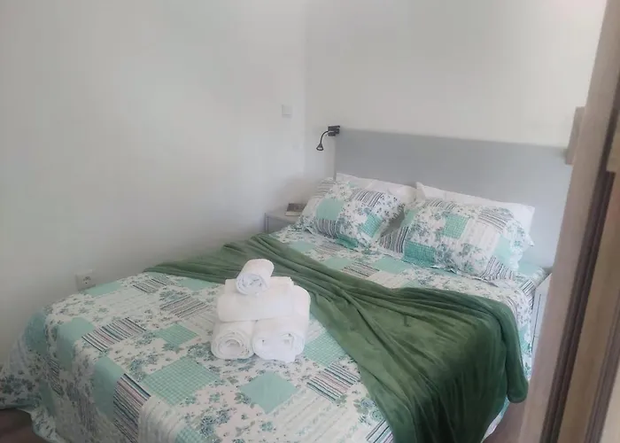 Feriehus Casa Pequenina Autossustentavel *